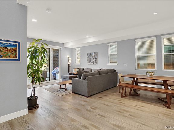 5th image of 31 S Oneida Court