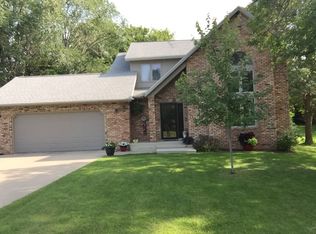 618 2nd Ave SE, Pelican Rapids, MN 56572