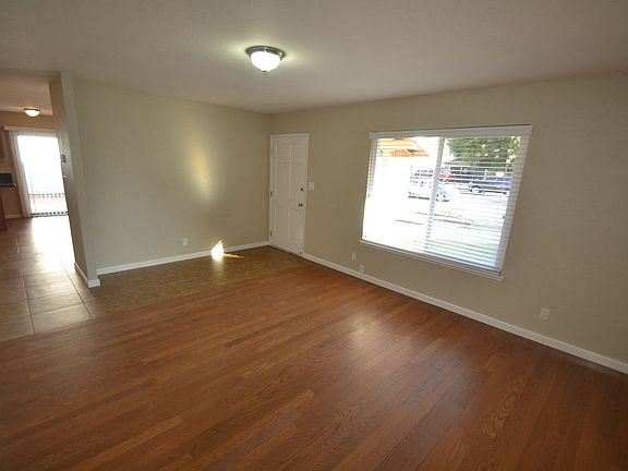 2nd image of 2772 Bridgeford Dr