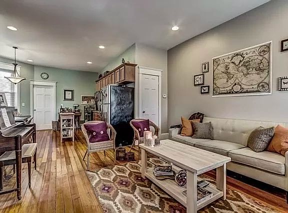 3rd image of 1701 Sherman Ave #1