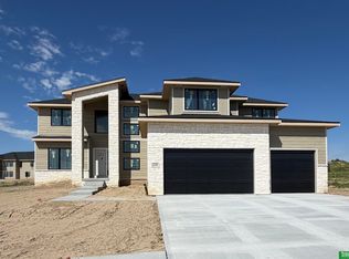 21901 Buchanan Pkwy, Gretna, NE 68028