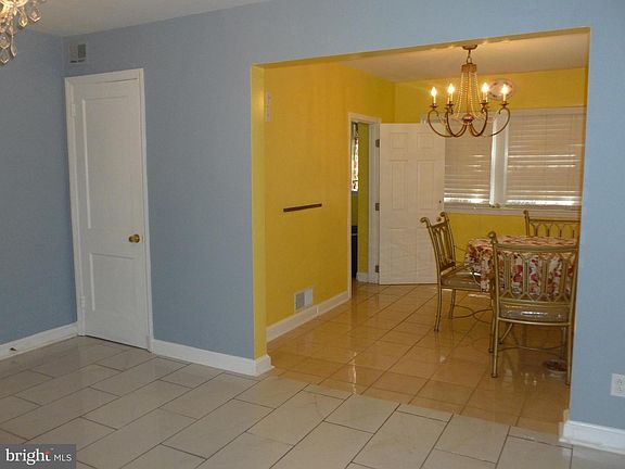 4th image of 5009 37th Ave