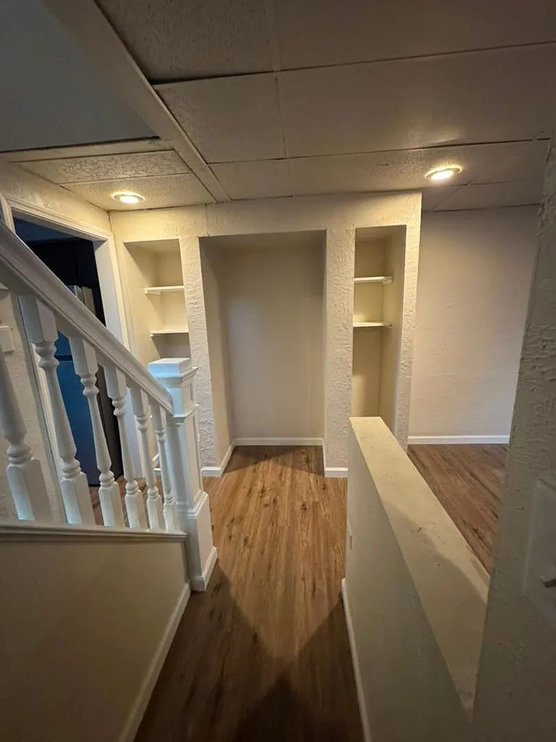 3 bed, 1.5 bath, 1760 sqft, $1,507 — Photo 1