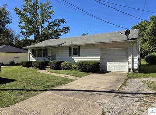 211 S Water St, Clinton, MO 64735