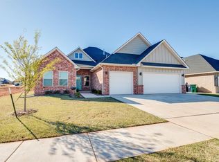 11720 NW 106th St, Yukon, OK 73099
