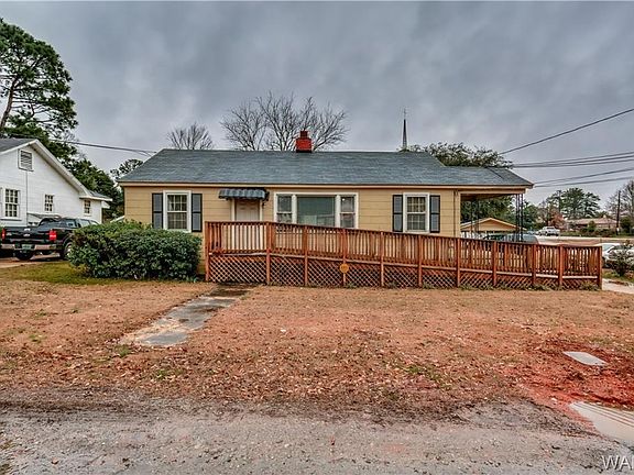 3rd image of 867 Redmont Dr
