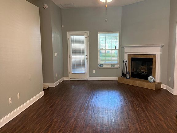 4th image of 2215 Cherokee Cove Trl