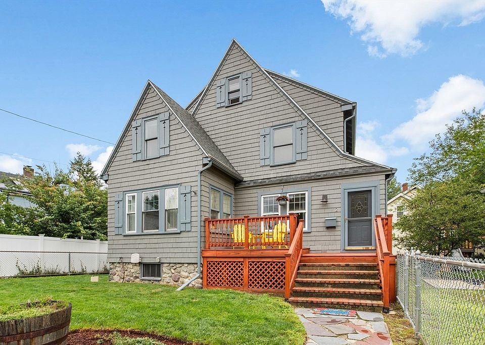 1st image of 12 Baincroft Rd