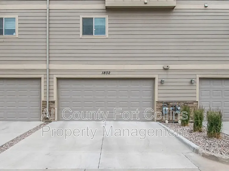 3660 W 25th St #1802 — Photo 2