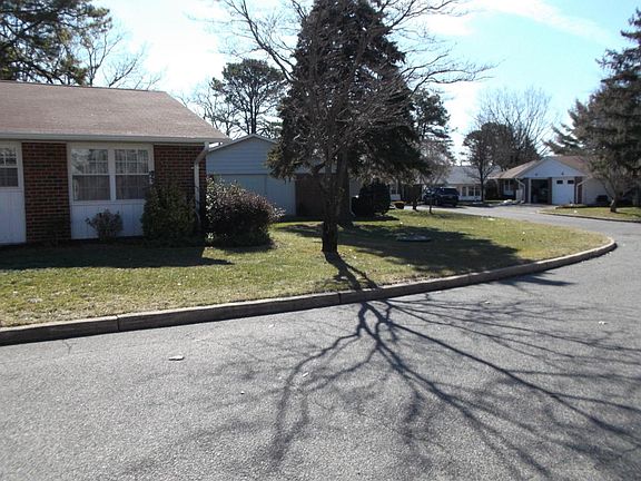 2nd image of 1057A Argyll Cir #100A