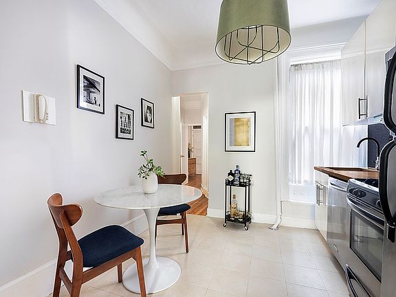 3rd image of 242 W 104th St APT 3WF
