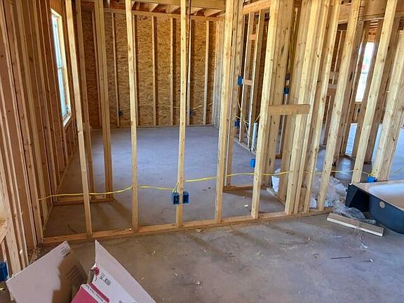 4th image of 7848 Evergreen Ln