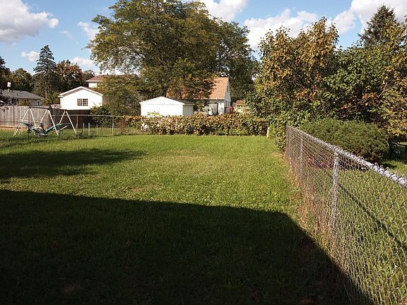 4th image of 1016 Attwood Dr