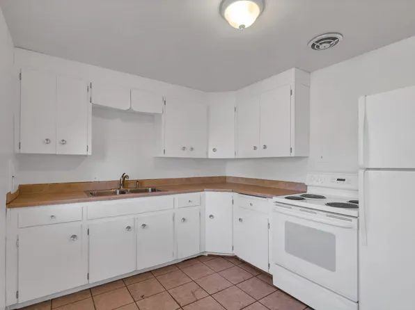 1524 Jasmine St APT 2, Denver, CO 80220