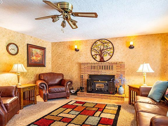 5th image of 133 Inglewood Dr
