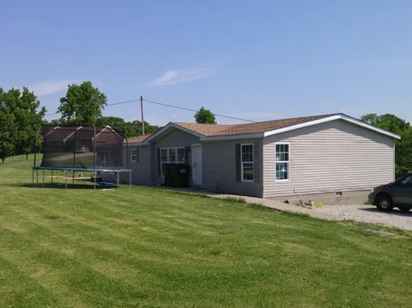 1171 Loop Rd, Falmouth, KY 41040