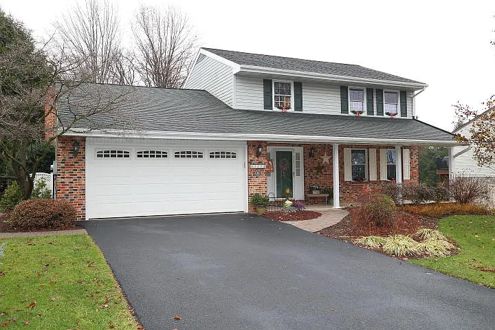 315 Curby Dr photo 1