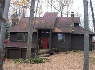 221 Stahl Ave, Cortland, OH