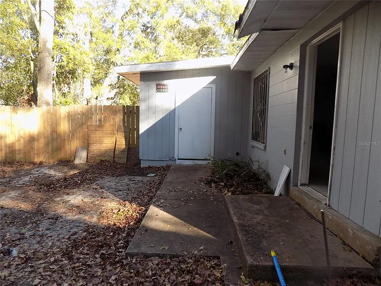 6124 SW 10th Pl #A — Photo 19