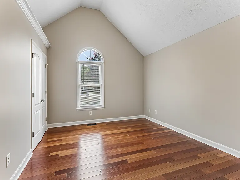 131 Savannah Ridge Dr — Photo 30