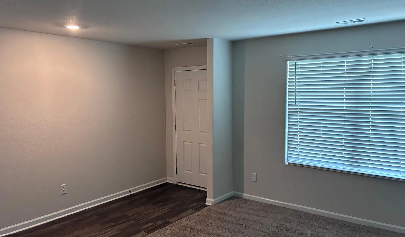 4 bed, 2368 sqft, $2,125 — Photo 2