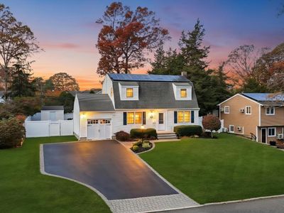 311 Devon Lane, Smithtown, NY, 11787