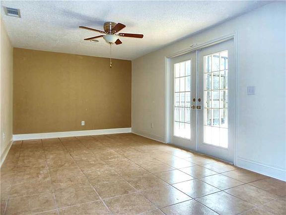 3rd image of 16804 Ashwood Dr