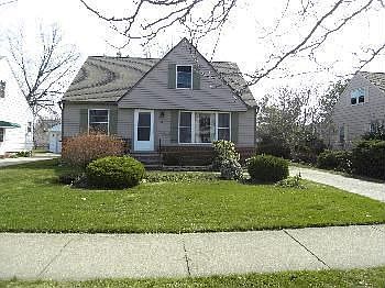 1st image of 443 Acacia Dr