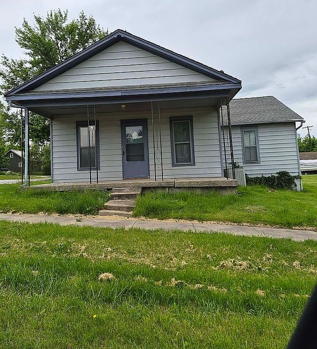 1st image of 182 S 2nd St
