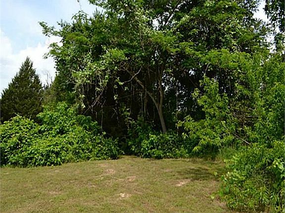 3rd image of 2226 County Road 1105