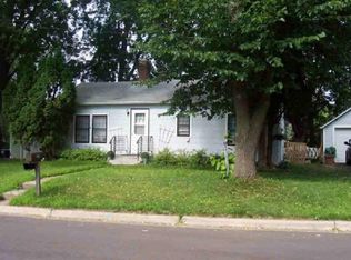 268 4th St NW, Forest Lake, MN 55025