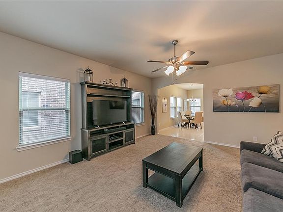 4th image of 5412 Saba Dr