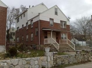 32 Madison Ter, Bridgeport, CT 06606