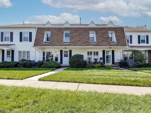 31 EASTHAM VILLAGE, Scotch Plains Twp., NJ 07076