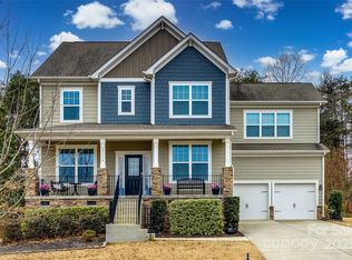 17114 Belmont Stakes Ln, Charlotte, NC 28278