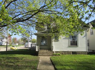 208 W Cherokee Ave, Shabbona, IL 60550