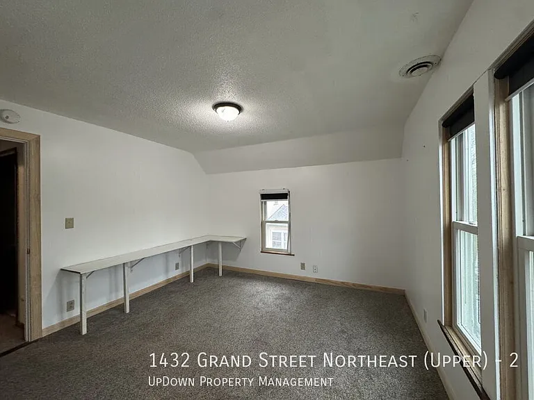 1432 Grand St NE #2 — Photo 19