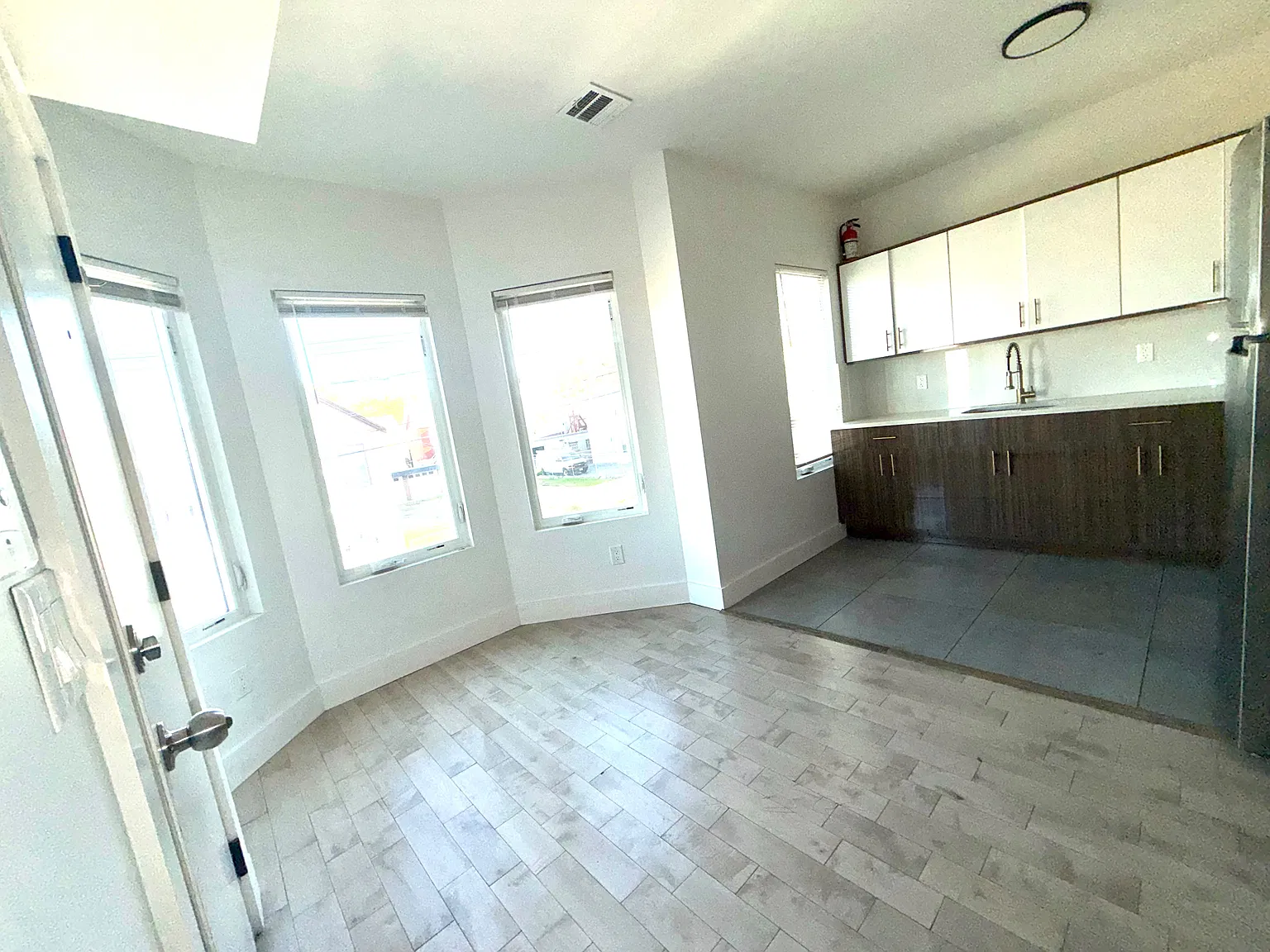 40 Johnston Ave — Photo 2
