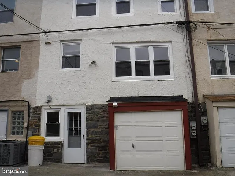 162 Edgehill Rd — Photo 2