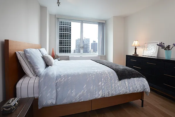 Sold by Compass | media 7