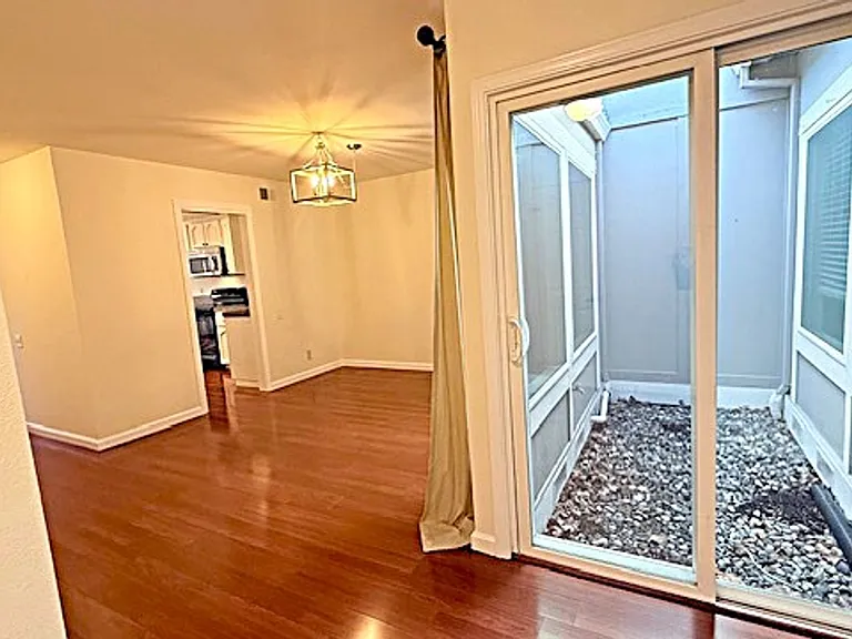 506 Silver Lake Dr — Photo 17