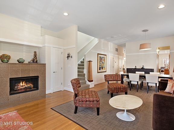 4th image of 4158 N Oakley Ave