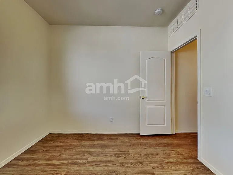12363 W Jackson St — Photo 17