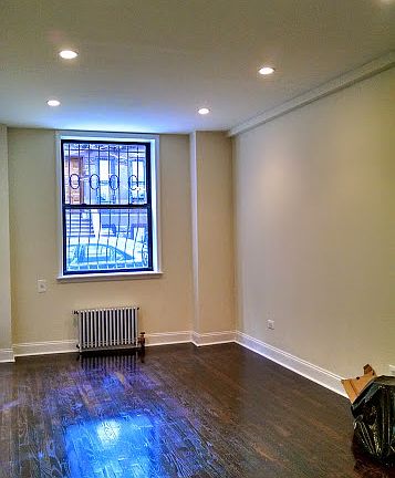 3rd image of 46 W 95th St