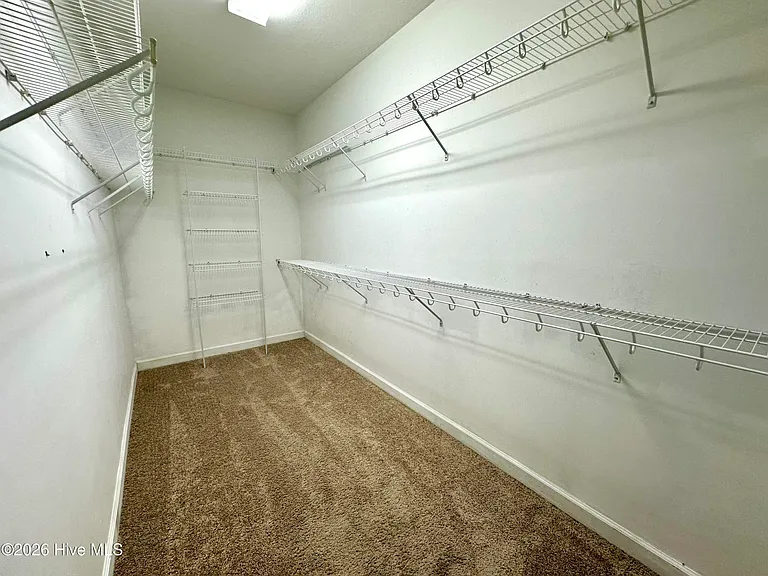 1305 Wickham Ct — Photo 21