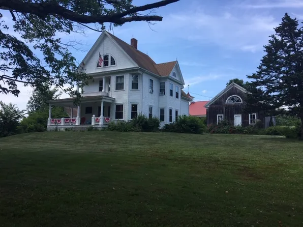 171 Crown Point Rd, Rochester, NH 03867