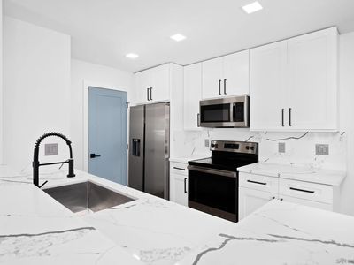 6825 Panamint Row UNIT 2, San Diego, CA, 92139