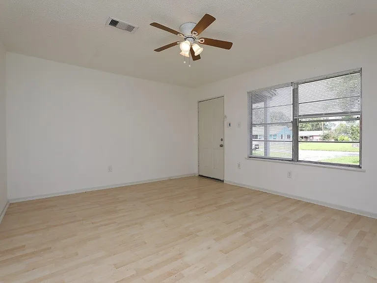 5418 Myrtlewood St — Photo 12