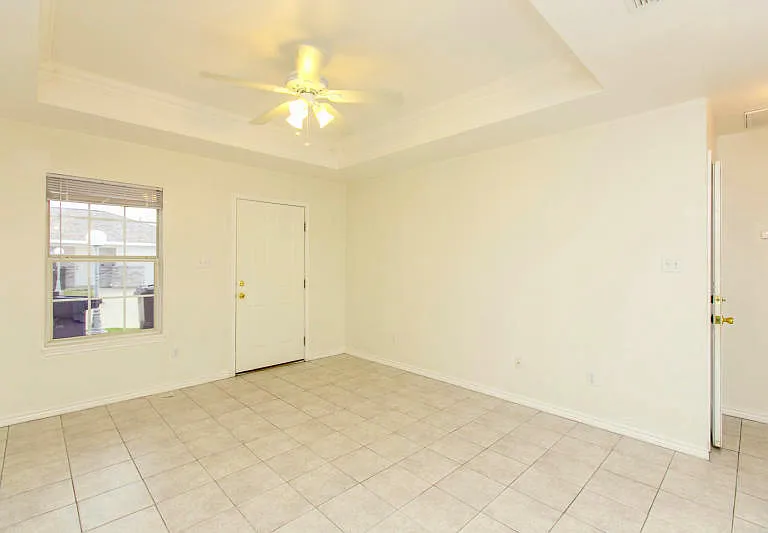 430 Knickerbocker St #1 — Photo 8