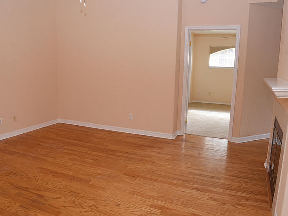 4th image of 1701 The Greens Way APT 1024